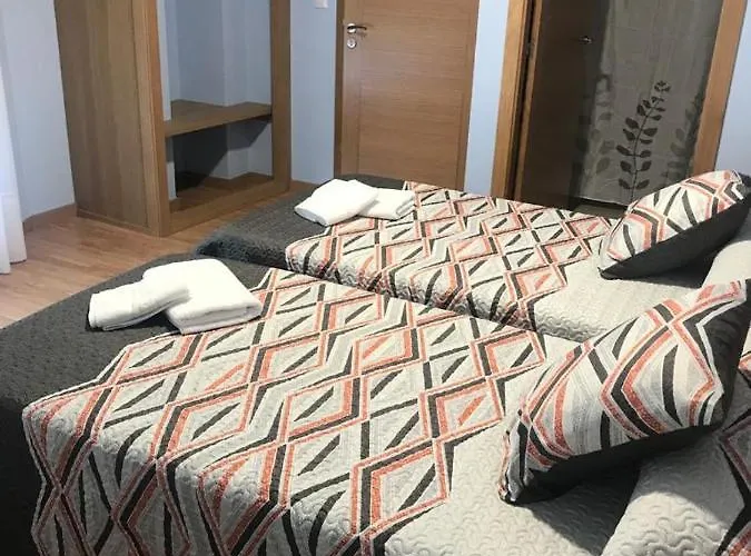 Santirso בית הארחה פאלאס דה ריי